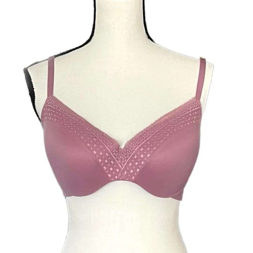 Victoria’s Secret Demi Bra size 34DD